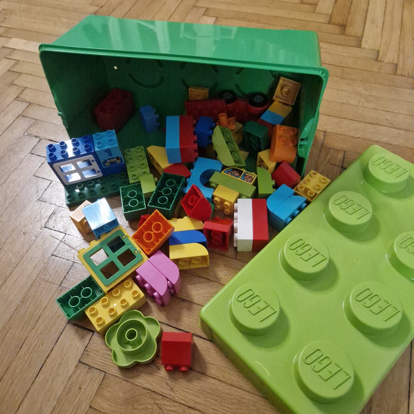 Nagy adag Duplo dobozzal