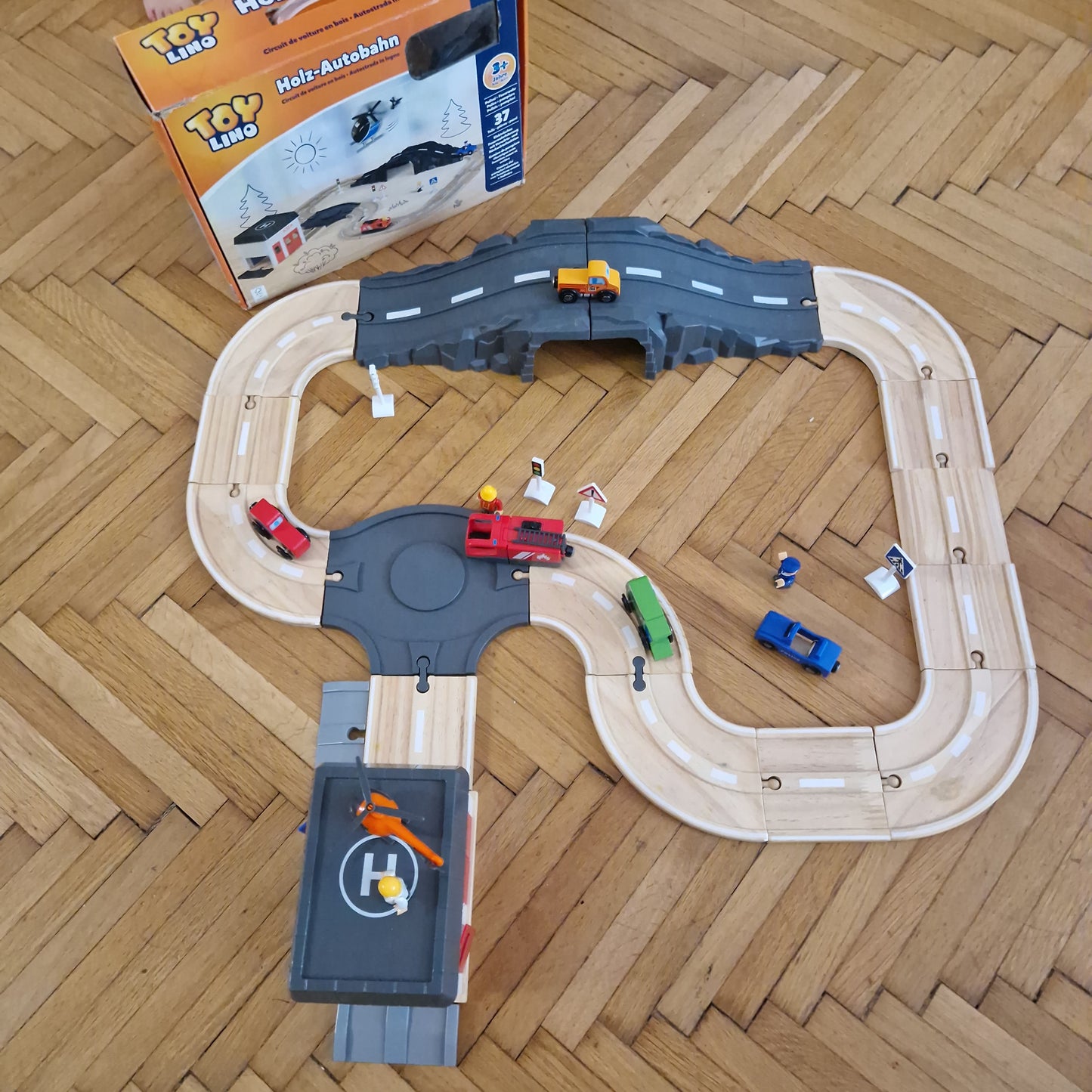 Szuper autópálya dobozában