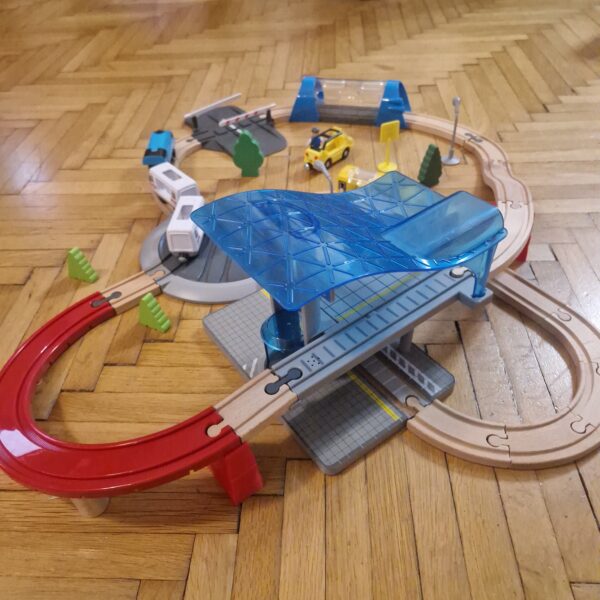 Futurisztikus pálya, szupergyors kisvonattal, fényalagúttal sok kiegészítővel - Image 2