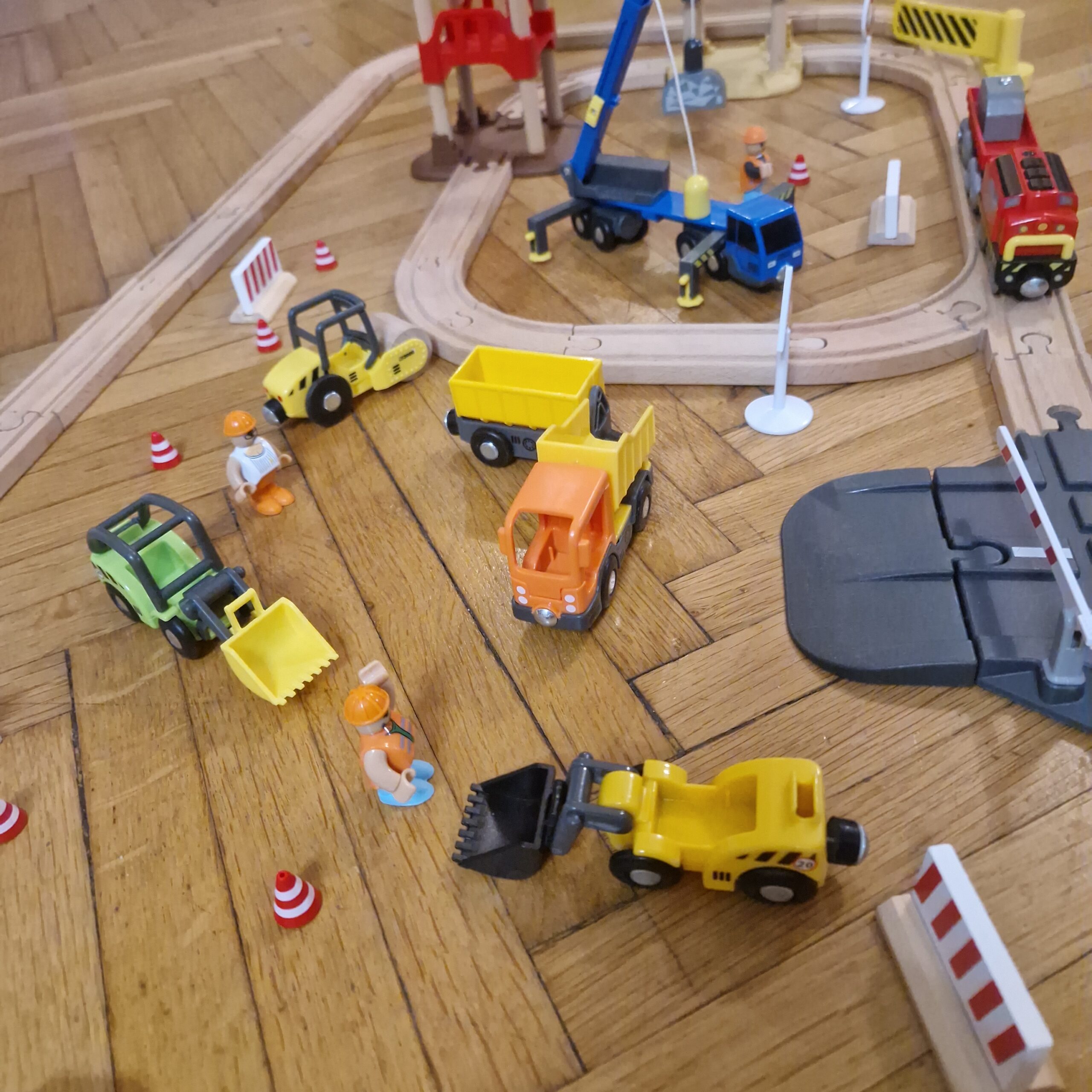 Ritka! építkezés szett kék talpas darusautóval, elektromos kisvonattal - Image 4